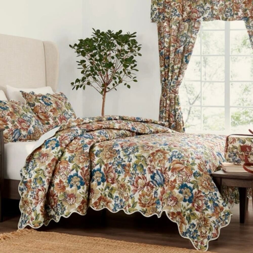 Patricia Nash Tapestry Queen Size Comforter 2 Sham Set